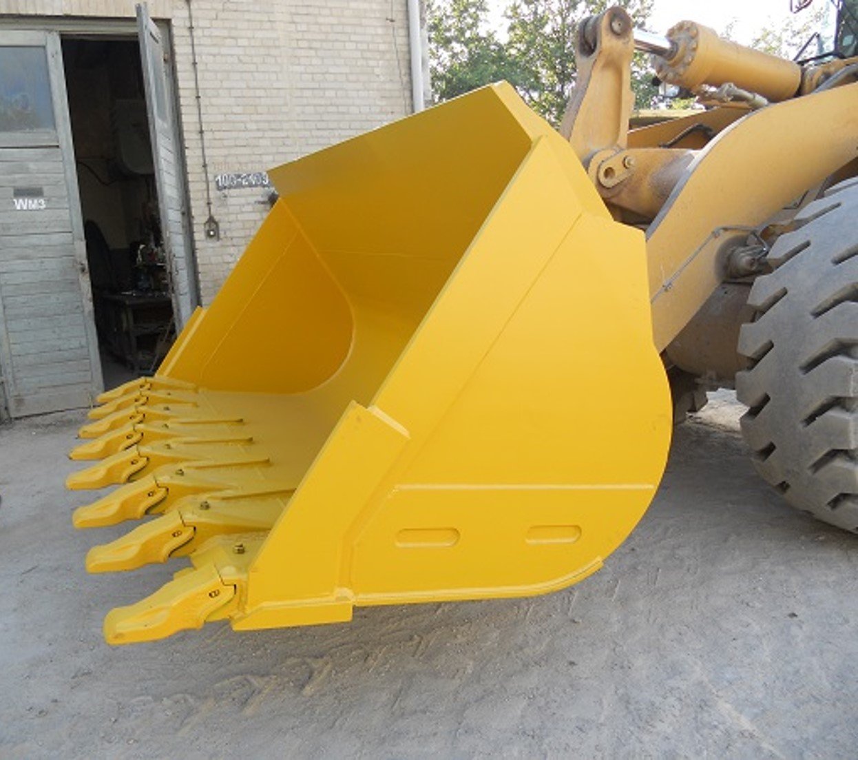 Godet standard chargeuse – Image 2